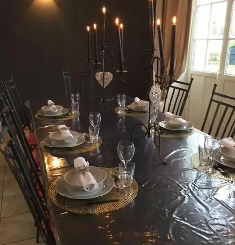 בית נופש De La Gare De Clefs